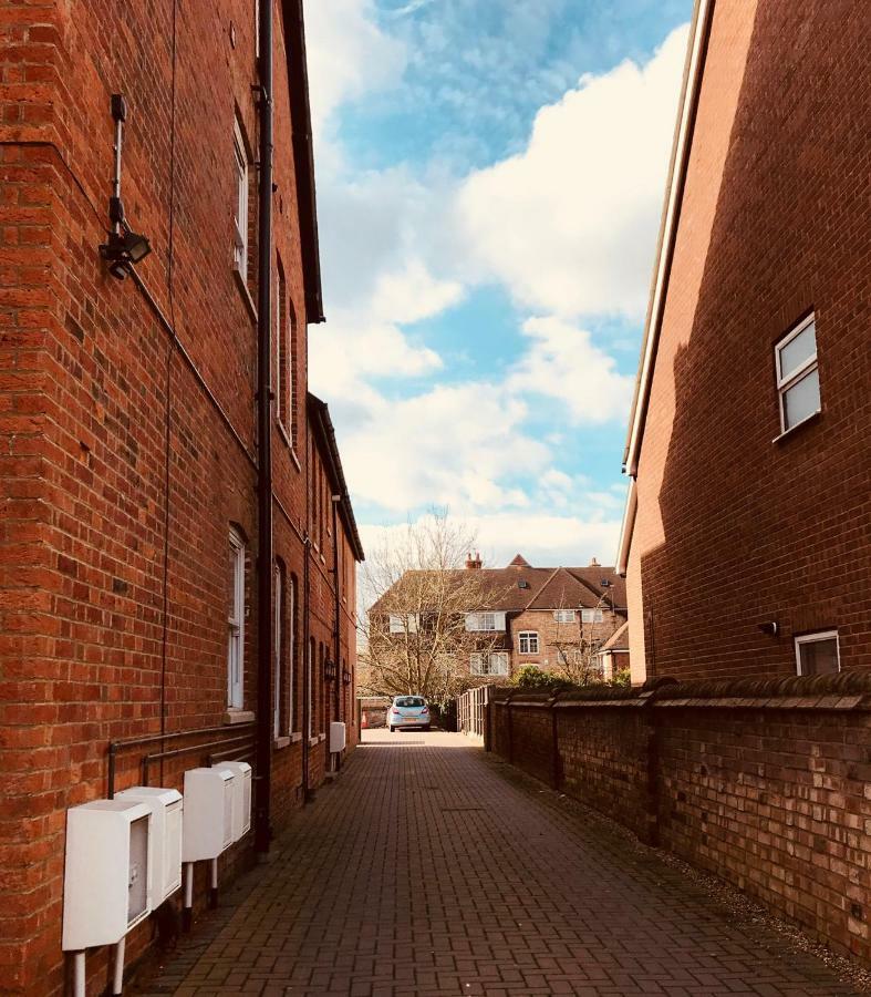 Luxurious 2 Bed Apartment Bedford Exterior photo